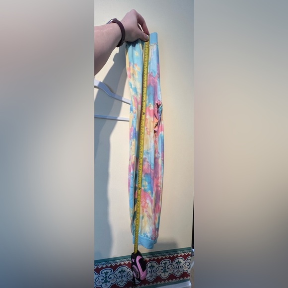 NWOT Kidtopia long-sleeved shirt and pants set tie-dye child medium - Picture 6 of 11